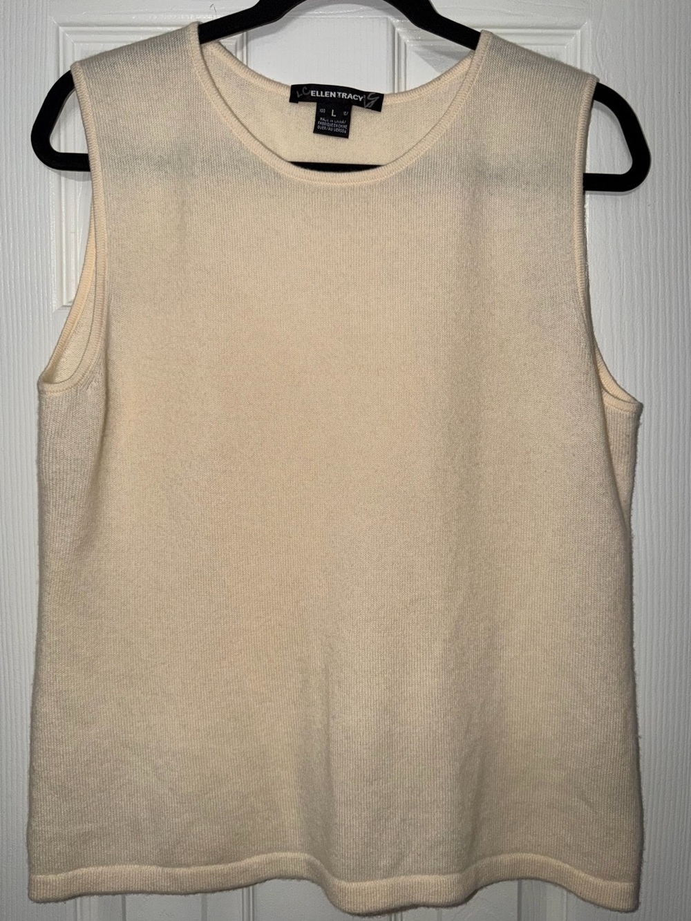 Ellen Tracy Soft Cream Sleeveless Cashmere top